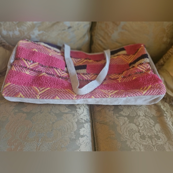 NWOT Free People First Class Embellished Weekender in Primrose Garden Duffel Bag - Picture 14 of 17